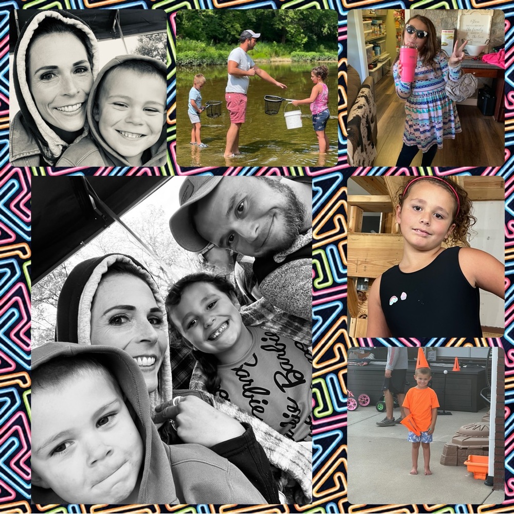 Live Listing LIKE to be notified when I am LIVE 💕💕